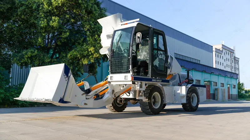 La Hormigonera Autocargable AS-MK24 de AIMIX es apta para diversos terrenos irregulares.