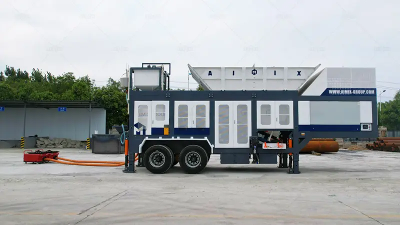 La Planta Móvil de Hormigón con Bombeo AJP40 se puede transportar utilizando únicamente un Contenedor HQ.